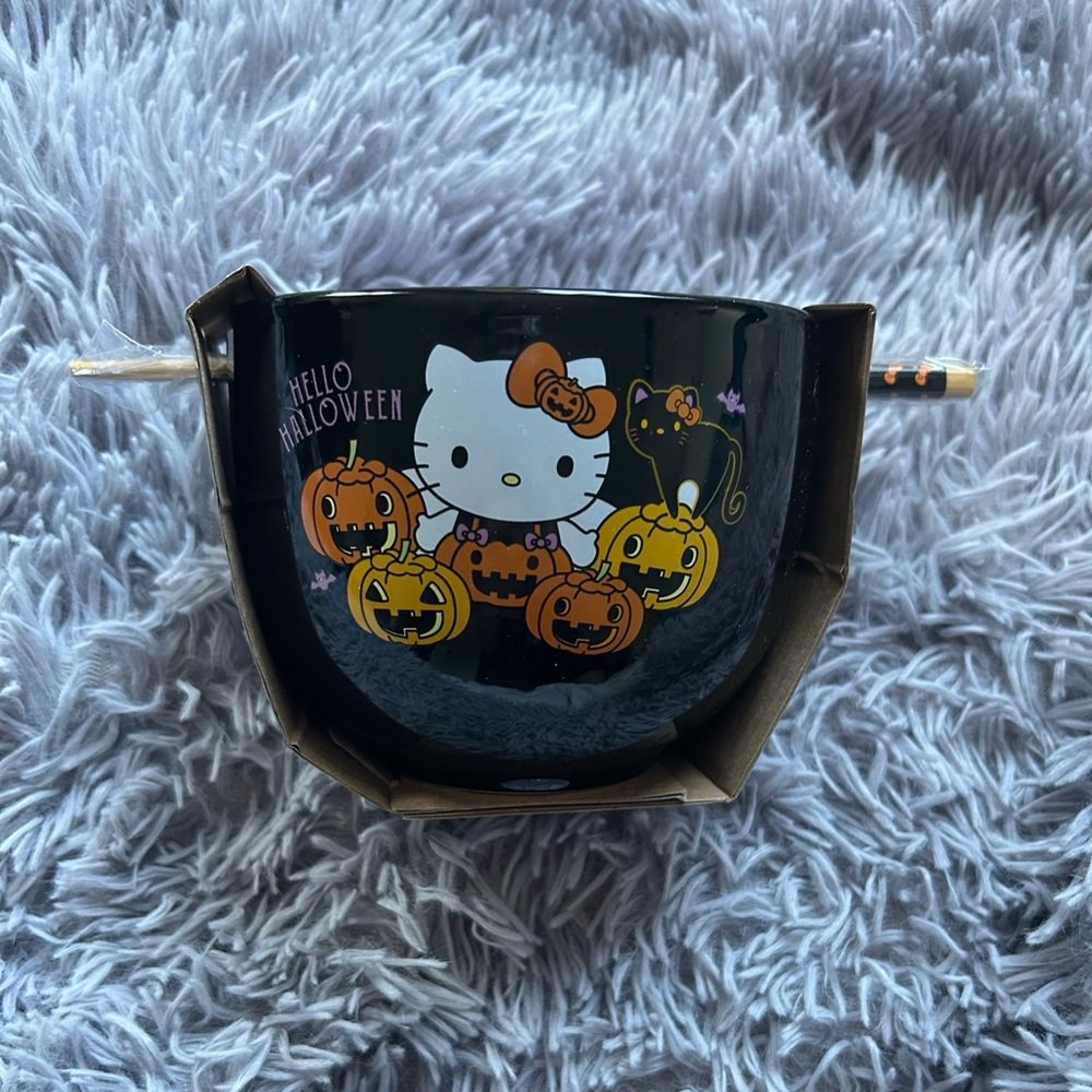 Hello Kitty Halloween Ramen Bowl w/ Chopsticks